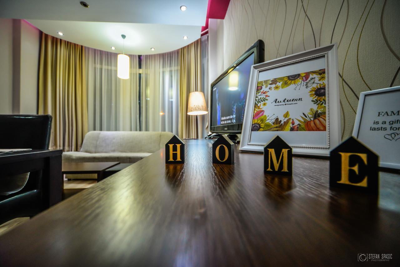 Garni Hotel 018 In Ni Exteriör bild